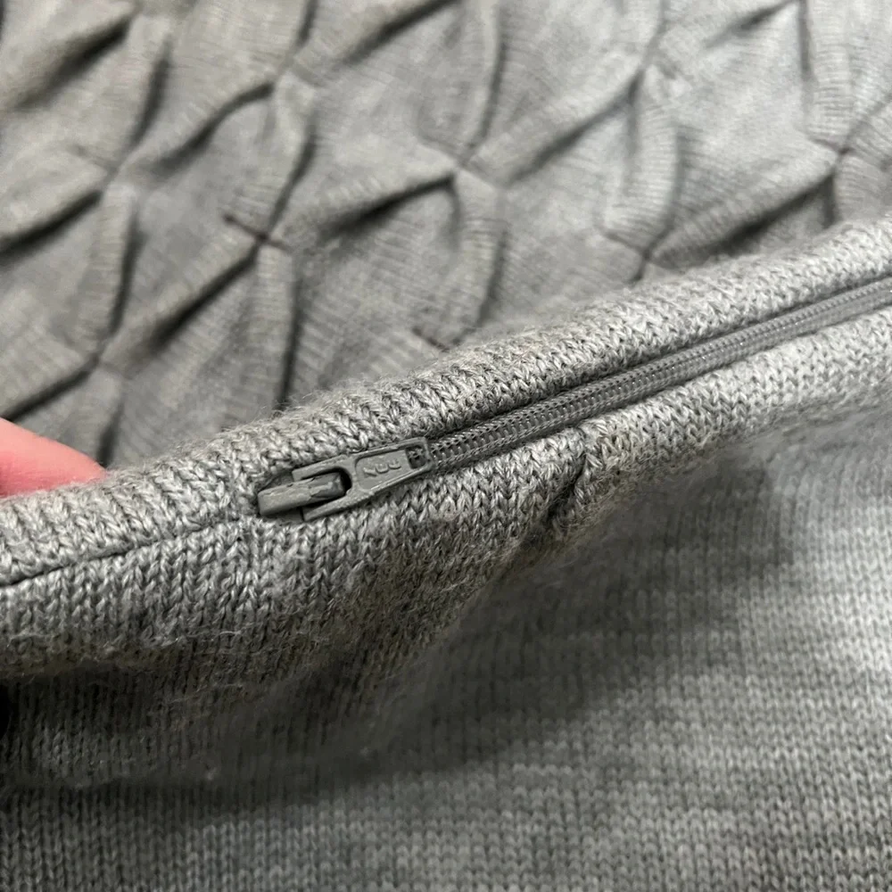 IKEA RIDDARFJARIL Knit Pillow Cover 20”x20” Solid Gray Zipper Ripples Sham